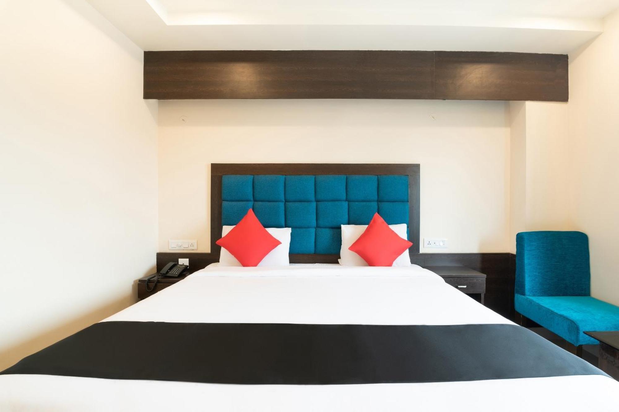Super Capital O Seatree Hotel Raspari Palao Exterior photo